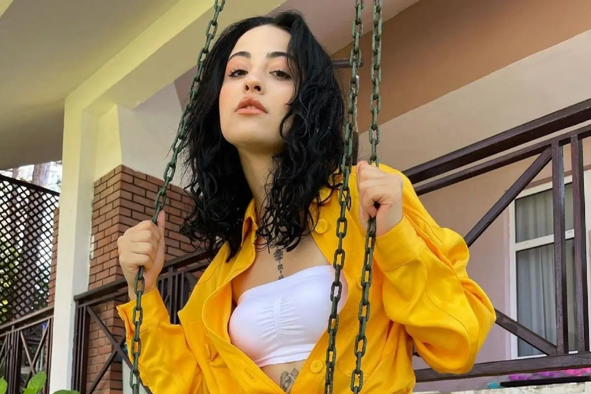 Zeynep Buse Korkmaz kimdir? Buse Korkmaz kimdir?