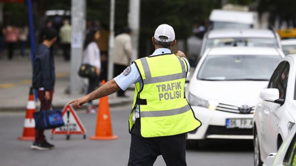 Trafik polisi