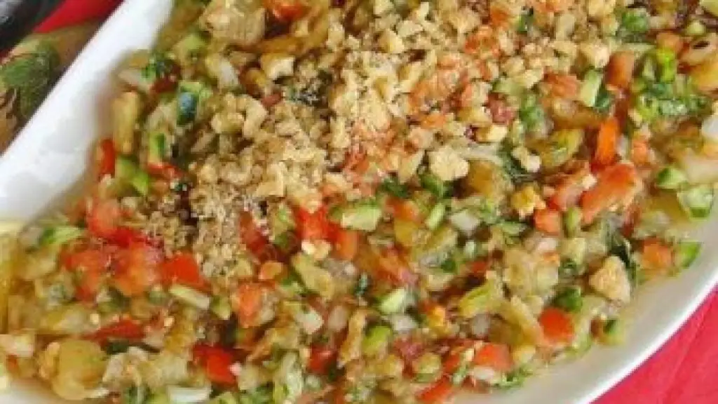 Köz Patlıcanlı Gavurdağı Salatası