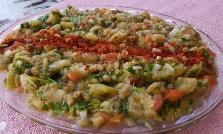 Közlenmiş Patlıcan Salatası Tarifi