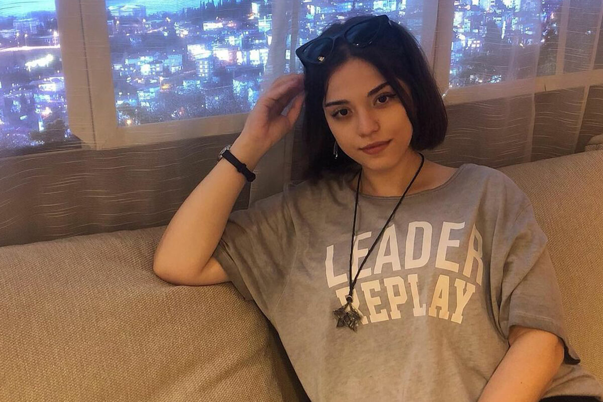 Almira Gümüş (almiragms) Kimdir?