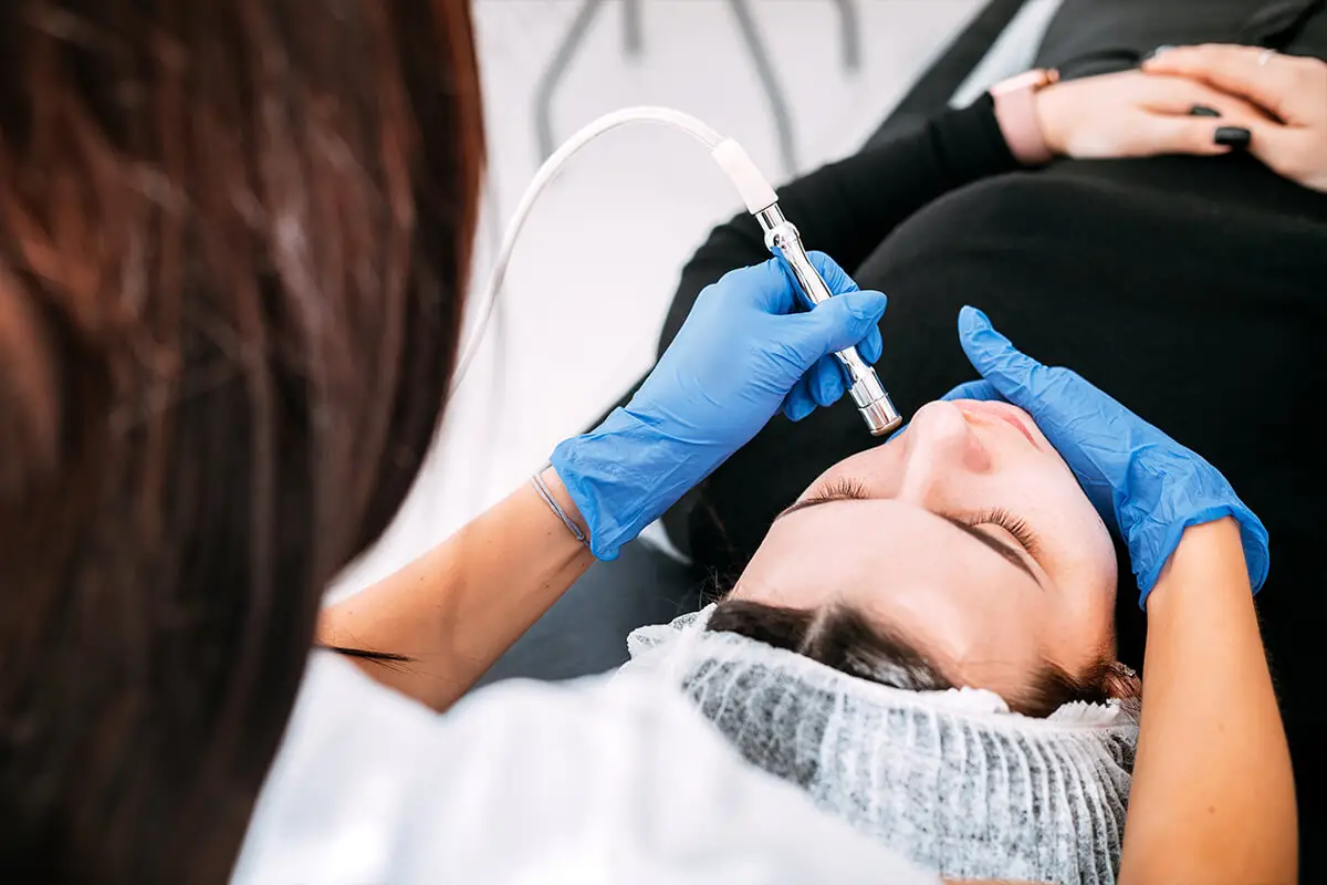 Estetisyen Kursları Hakkında Bilgiler