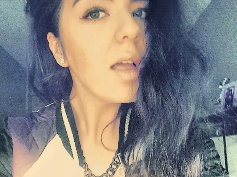 Melis Ege (luxmira) Twitch