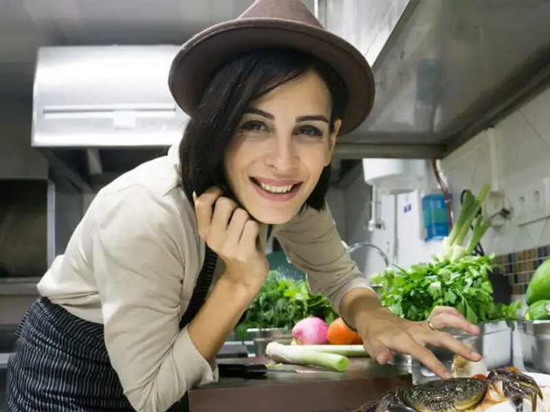 Eylül Öztürk Kimdir?