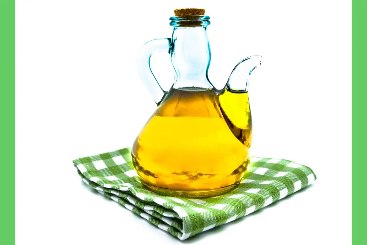 Vetiver Yağı (Güve Otu Yağı) Ne İşe Yarar?