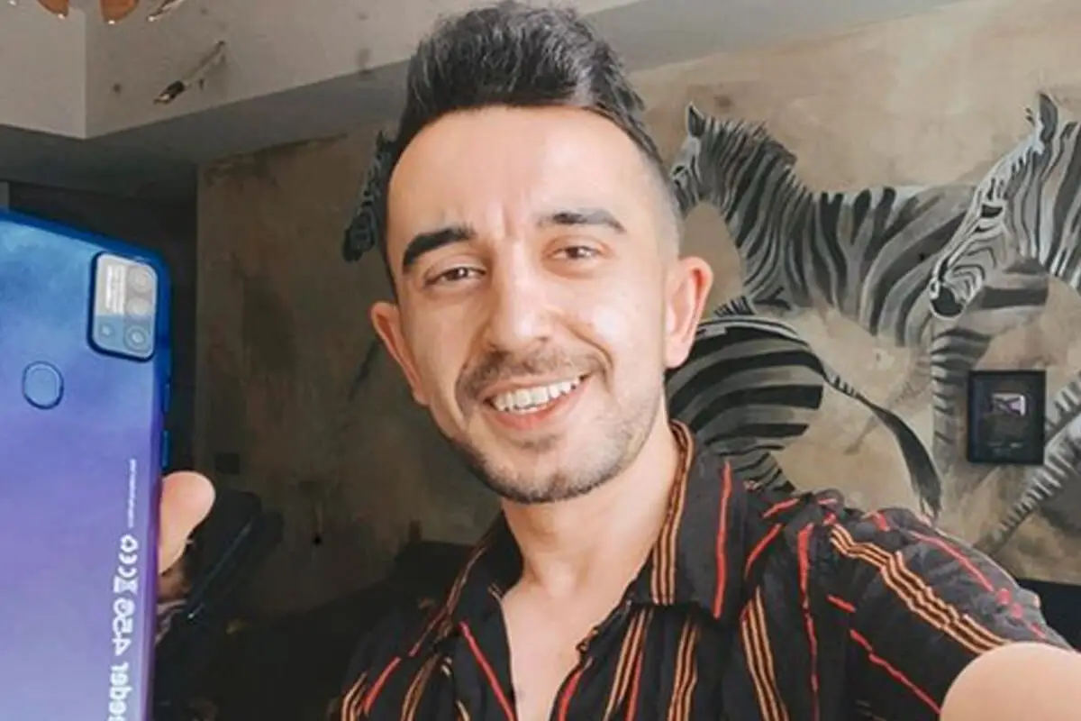 Halil Söyletmez Kimdir?