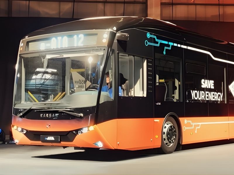 Karsan'dan İtalya'ya 42 adet elektrikli otobüs ihracatı 1