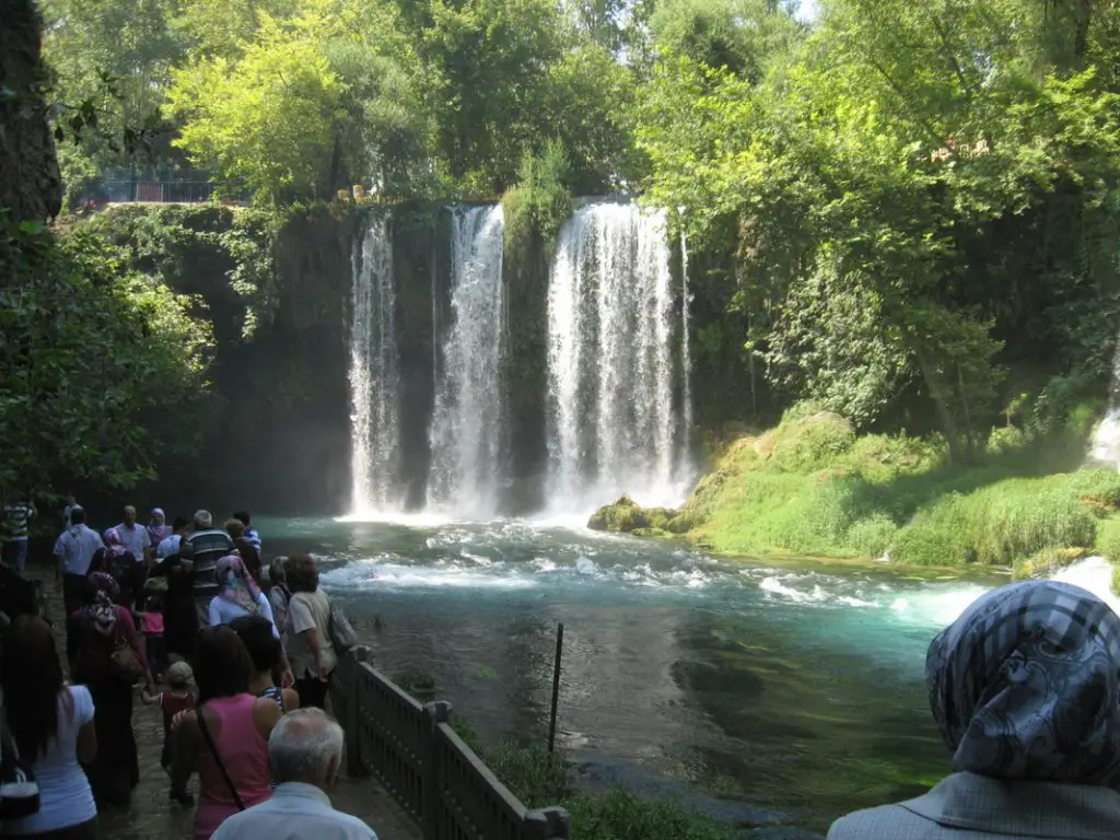 Eskişehir Ücretsiz Kamp Alanları 9 Eskişehir Kalabak Köyü - Orman içi / Şelale