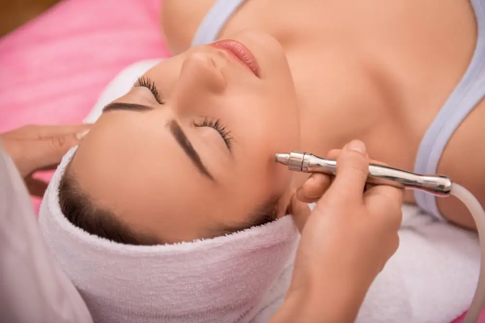 Dermapen Nasıl Uygulanır?