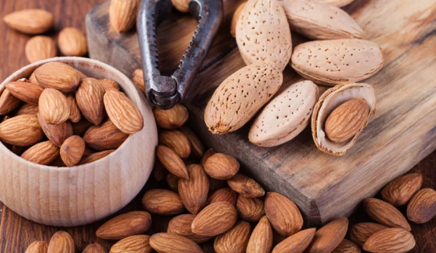 Acıbadem Yağının Cilde Faydaları 2 Acıbadem Yağının Cilde Faydaları 2