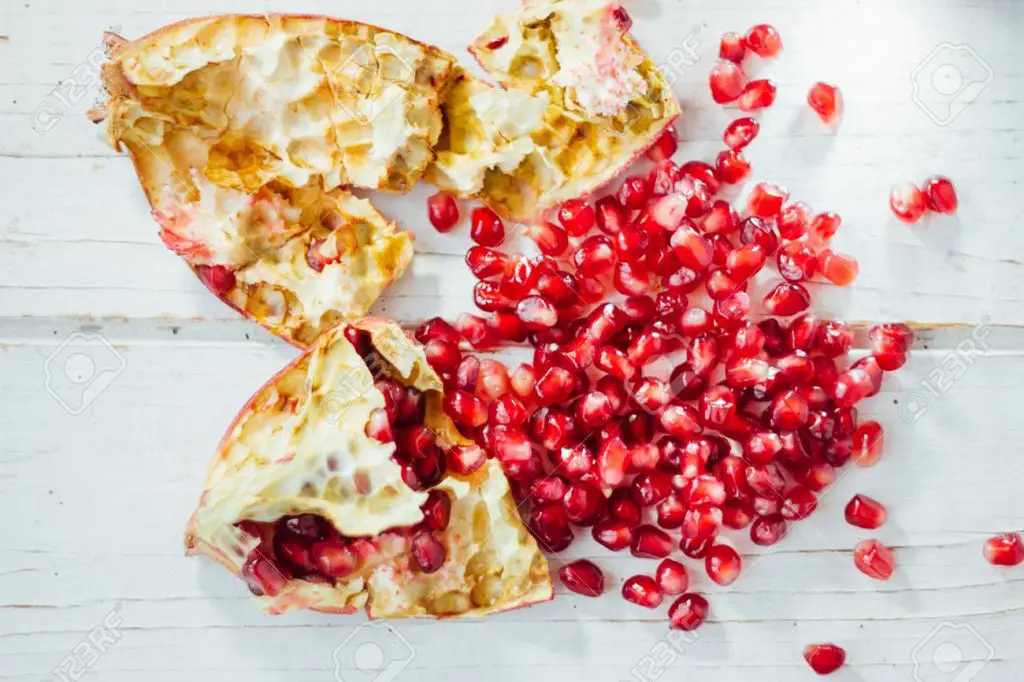 Nar kabuğunun saça faydaları